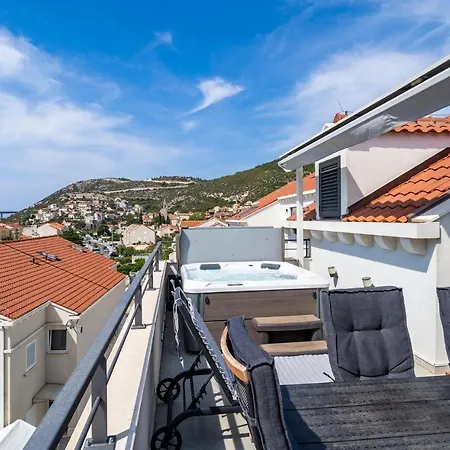 Awesome In Stara With Jacuzzi Apartamento *